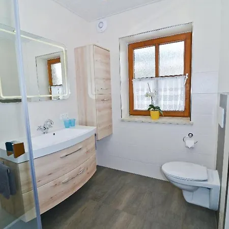 Josef Mueller *
